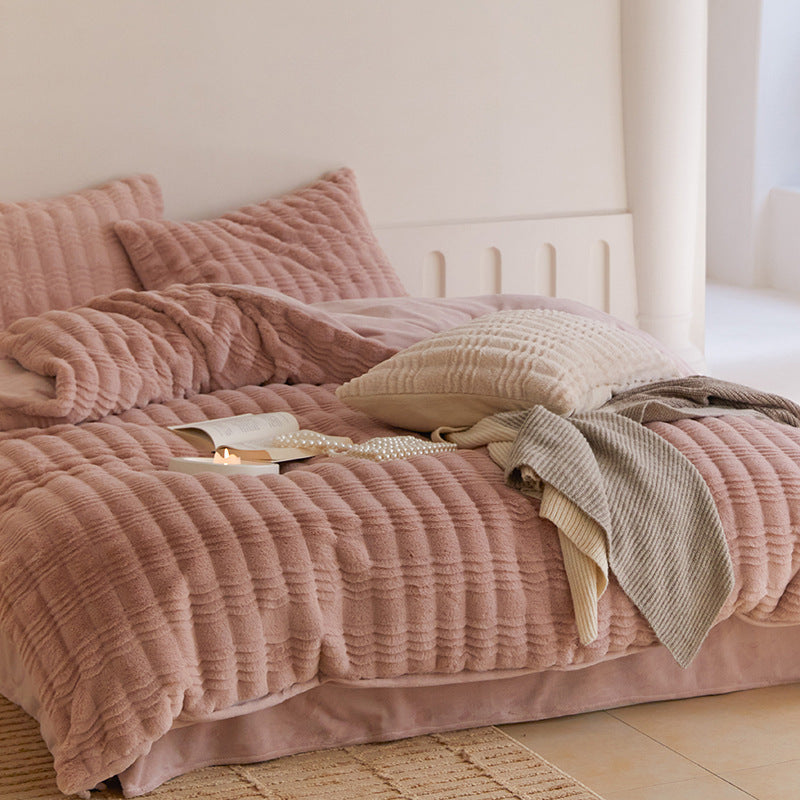 'Rozy' Coral Winter Worm Quilt Soft Bedding Cover