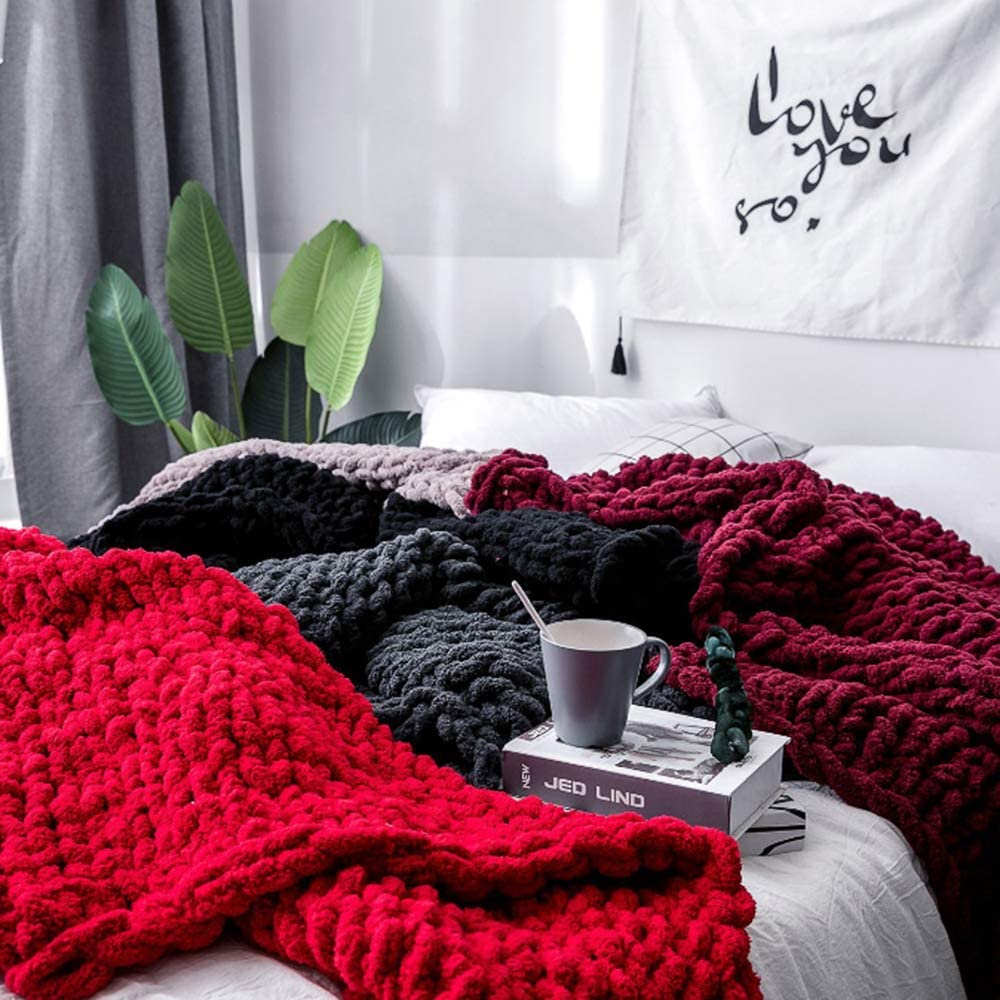 'Erla' Chenille Chunky Knit Quilt Blanket