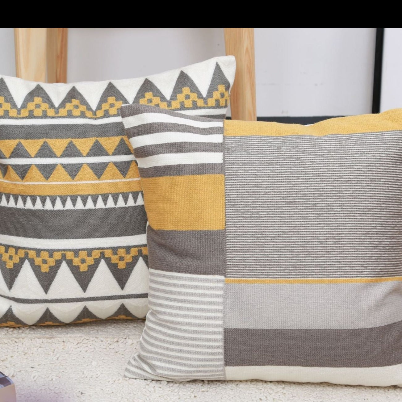 Clover Abstract Pillow Cover-Artes Designs-